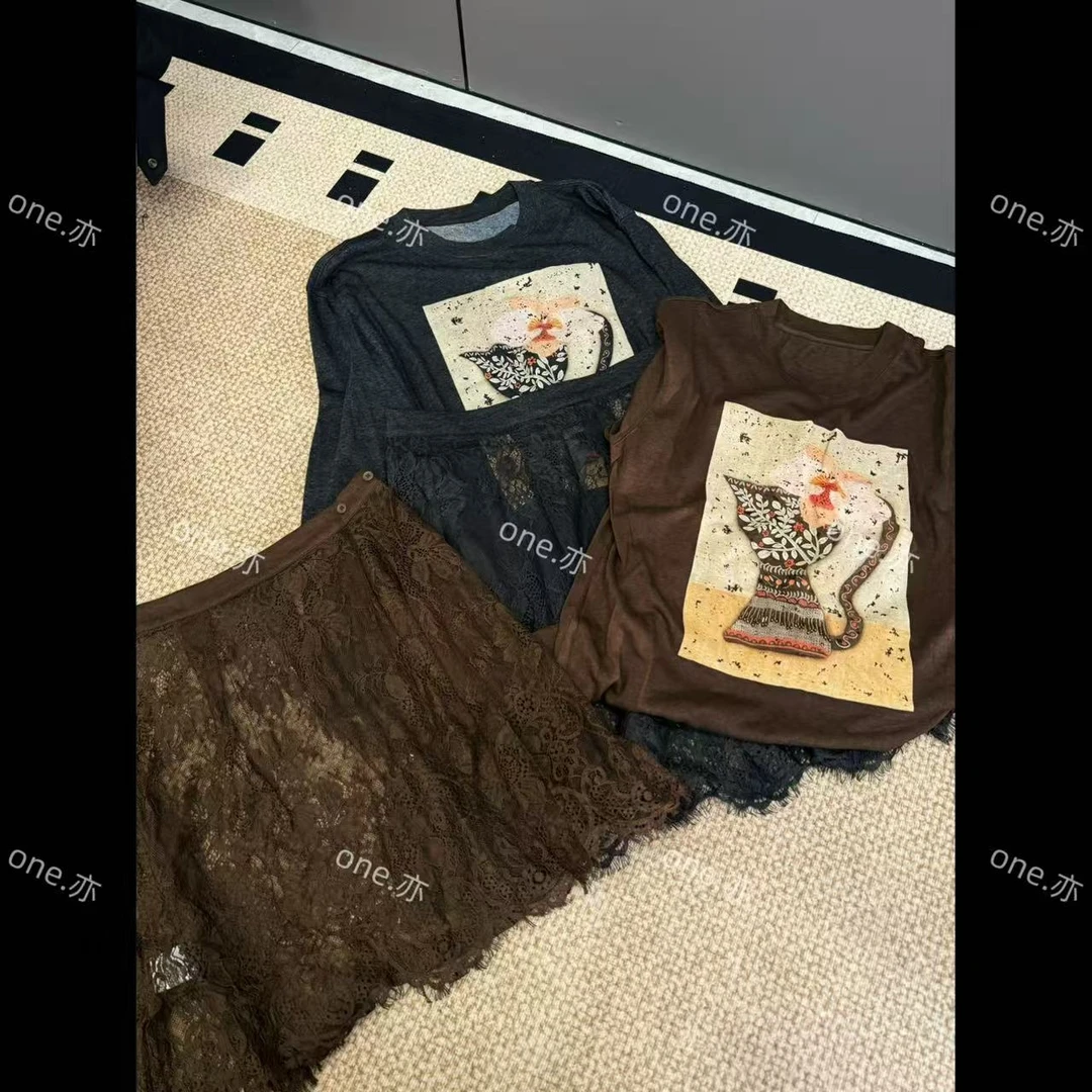 【一个亦】蕾丝屁帘两件套印花上衣YF/1778