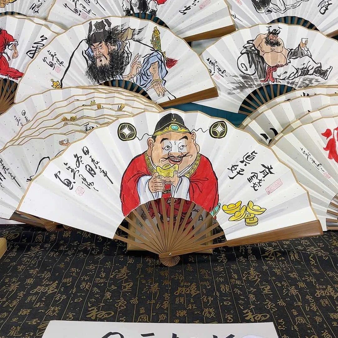 国画鑫**道手绘折扇一把