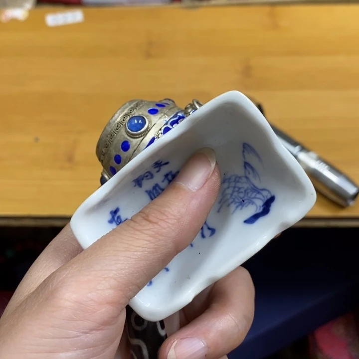 瓷用**味中古工艺品一件