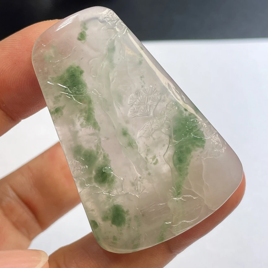 缅甸A货翡翠飘绿花山水牌,48.8-33.2-5.2