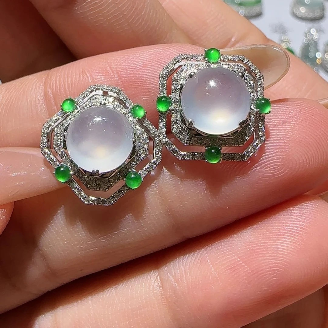 【闪购商品】18K金镶嵌翡翠耳饰天然