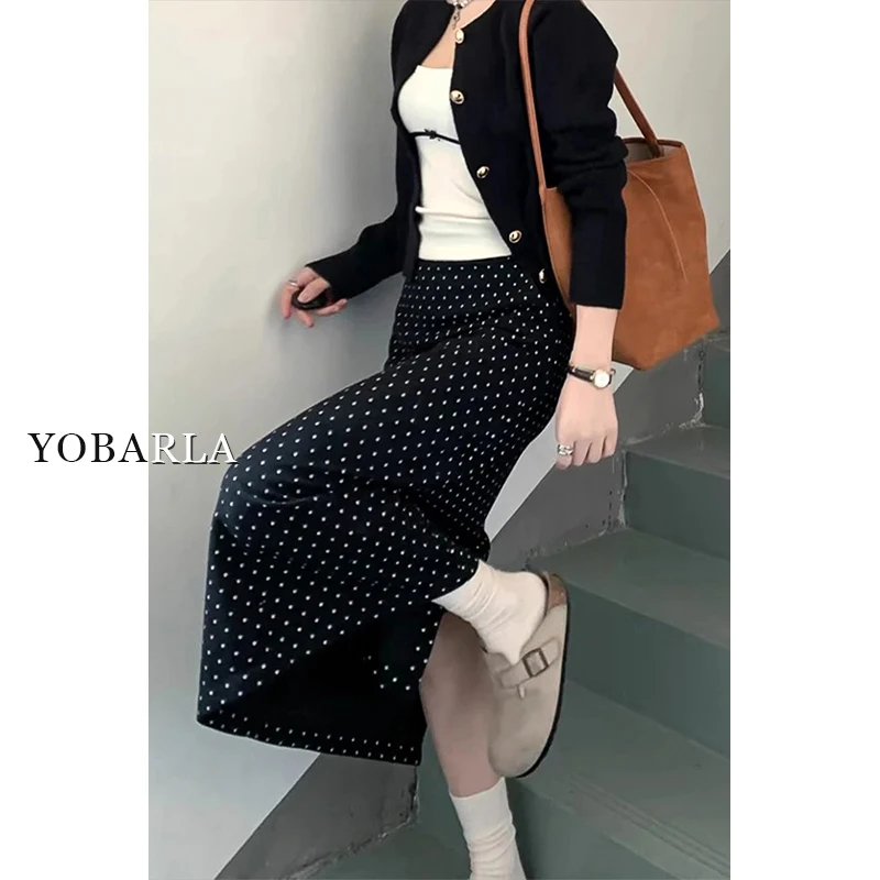 黑色波点休闲半身裙女秋冬新款胖mm大码显瘦梨形身材中长款a字裙