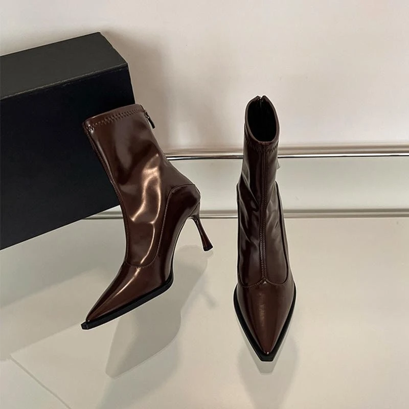 高跟短靴女2025年新款尖头细跟短靴秋冬时装欧美拼接裸靴复古棕色
