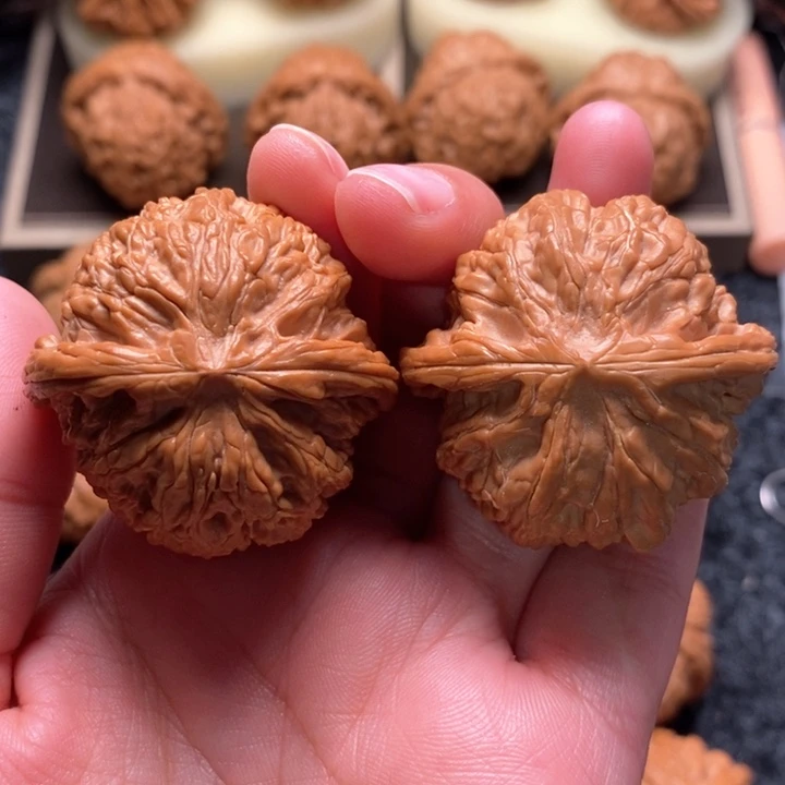 文玩核桃把件毕业大磨盘41