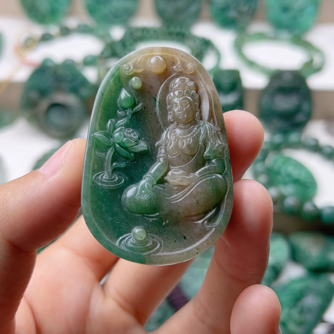 独山玉未镶嵌挂件