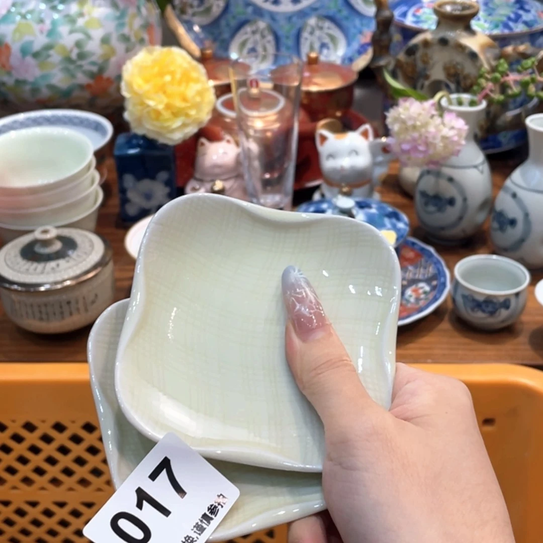 【闪购商品】瓷片妮****8vnybtnyhnyj