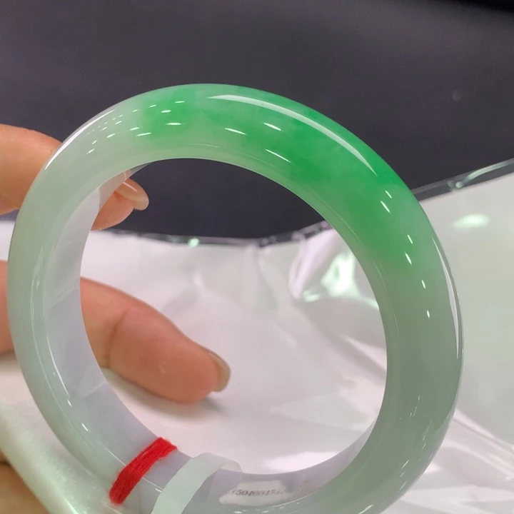 翡翠手镯未镶嵌正圈58