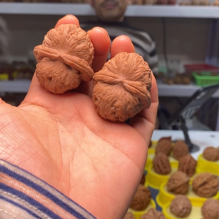 吊坠文玩核桃文玩核桃元宝40～