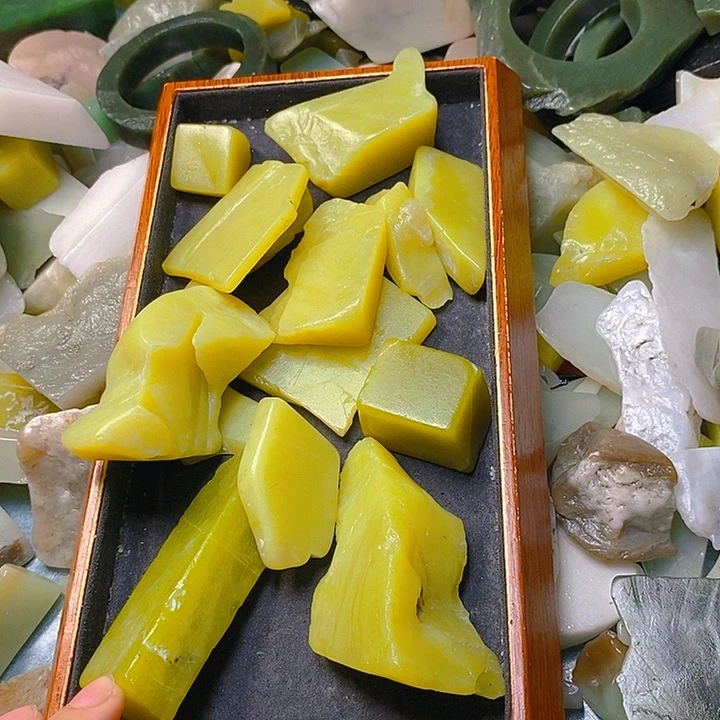 未镶嵌手镯和田玉（糖玉）