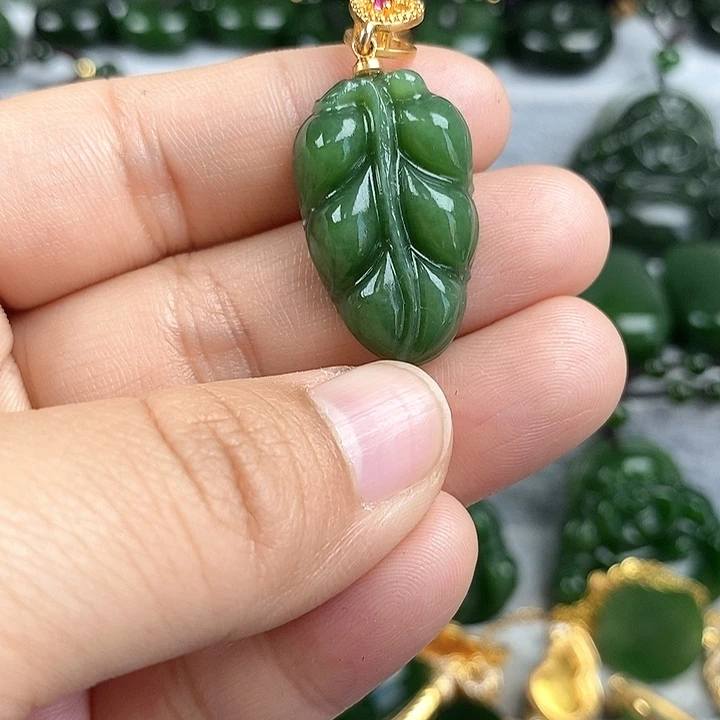 和田玉（碧玉）未镶嵌颈饰27