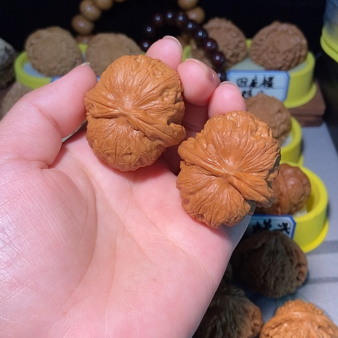 桃核吊坠全品元宝