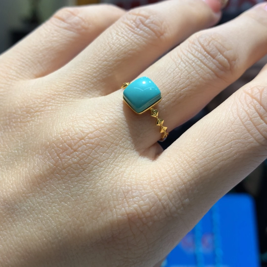 18K金镶嵌绿松石戒指