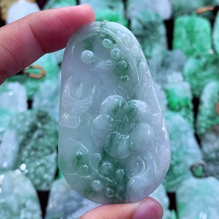 吊坠(不含链)未镶嵌翡翠