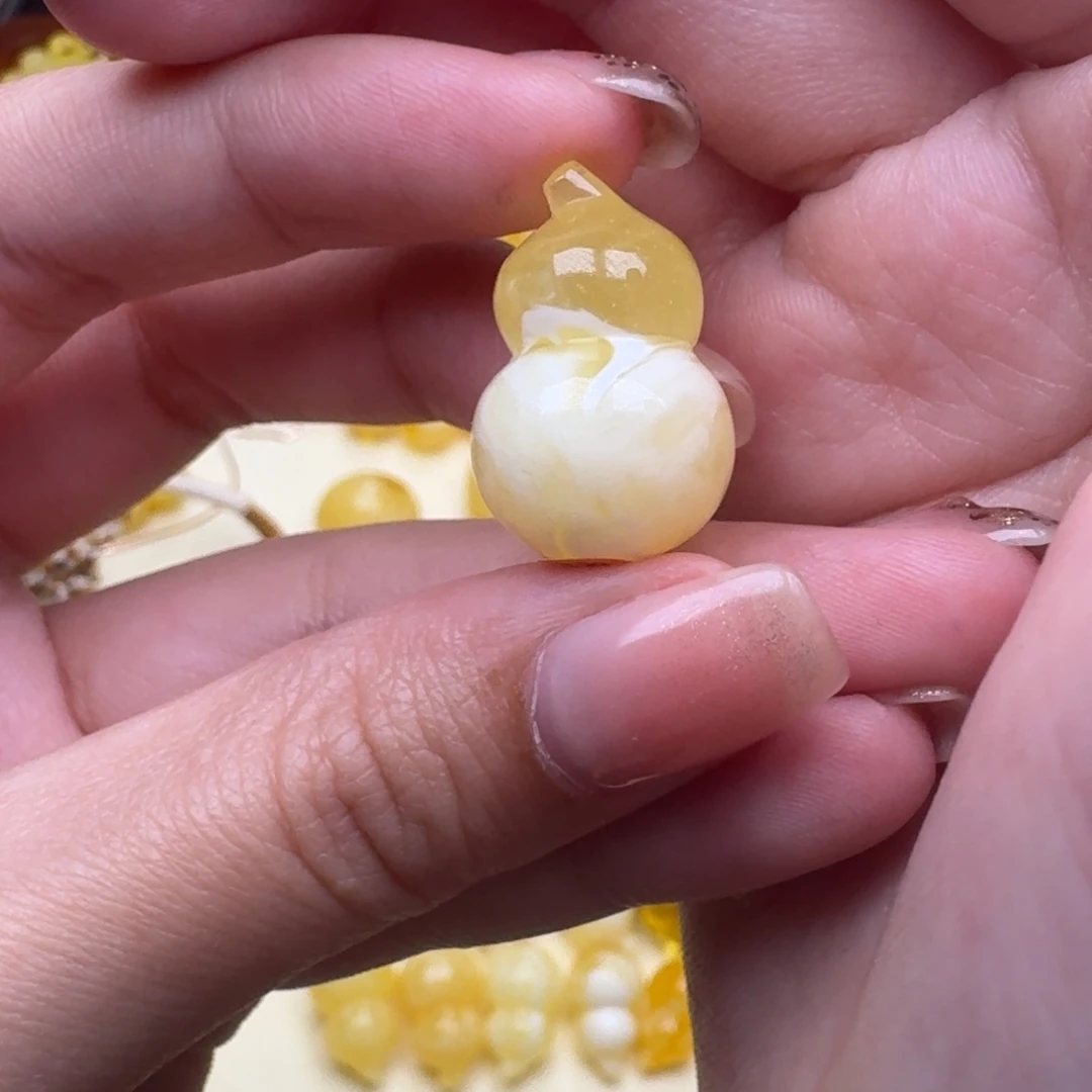 琥珀未镶嵌裸石16号