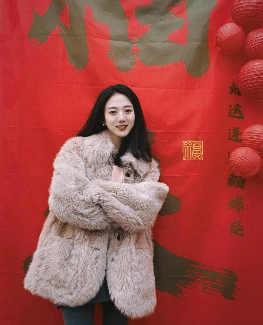 顽童2025年进口托斯卡纳羊皮毛一体长款两面穿翻领海宁皮草女外套