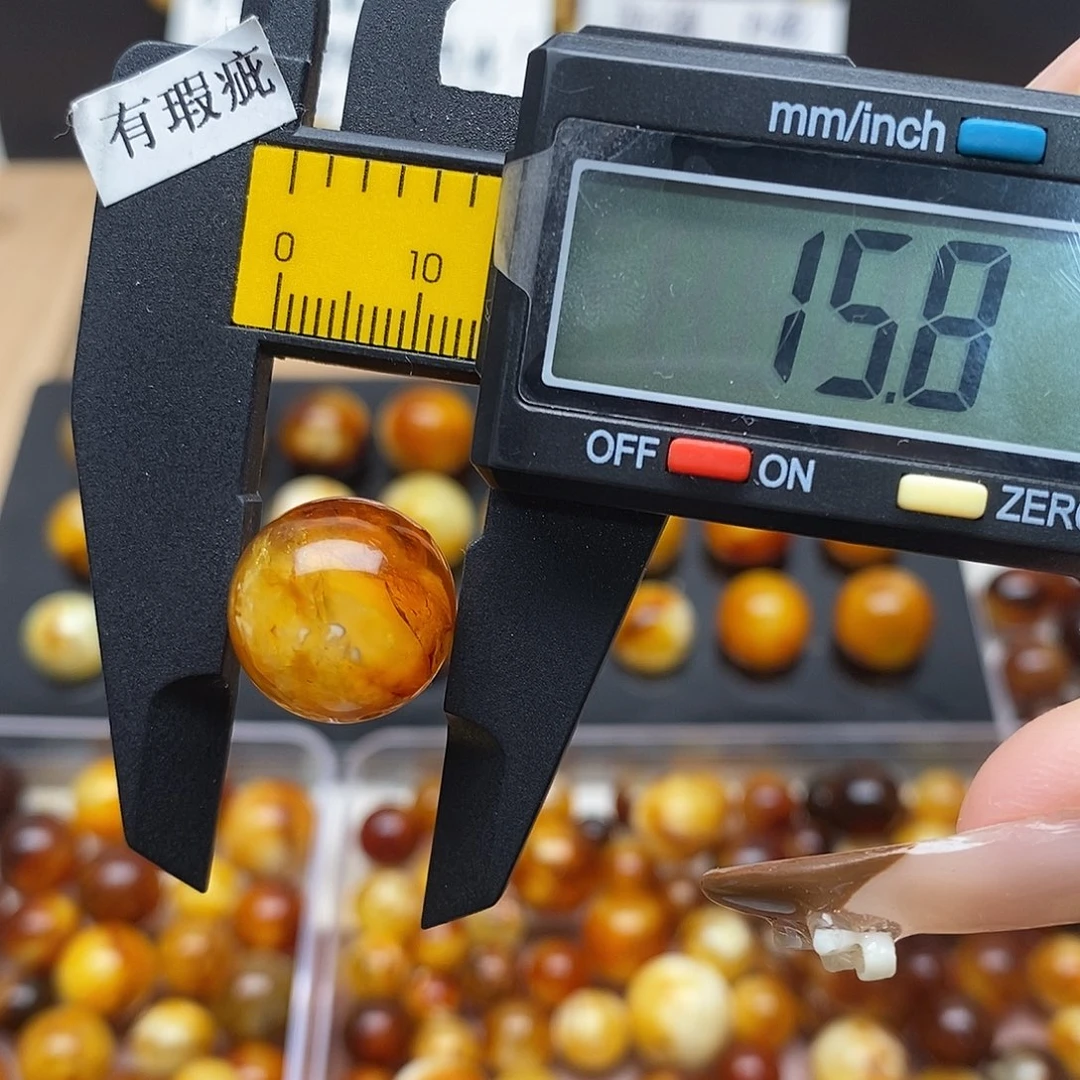 虫珀未镶嵌裸石蜜蜡829