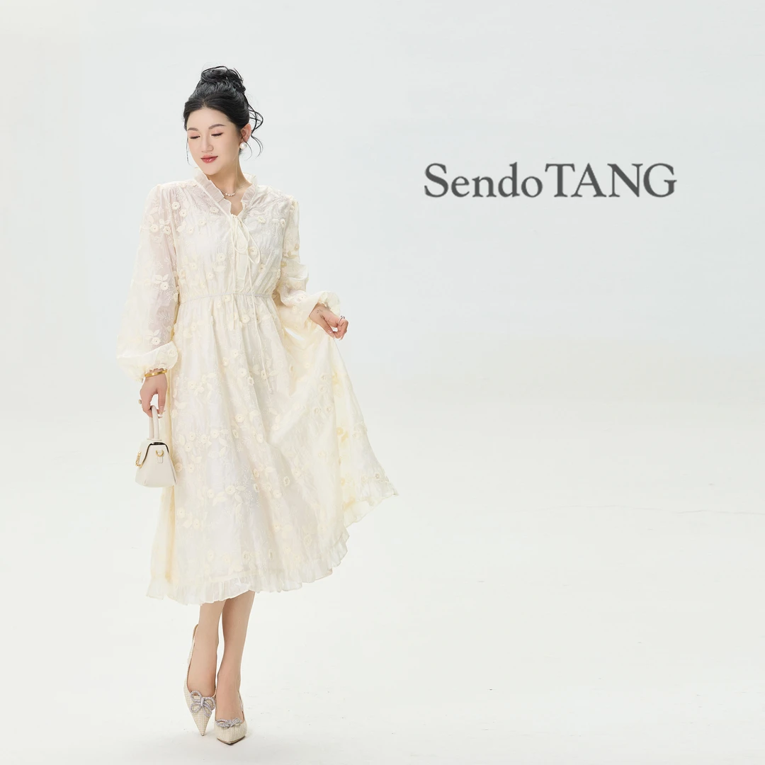 【梨花入梦】胖多家大码女装气质时尚设计感宽松显瘦连衣裙