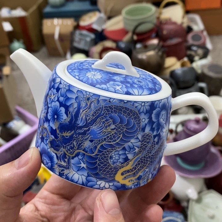 陶瓷艺术品及陶瓷壶壶