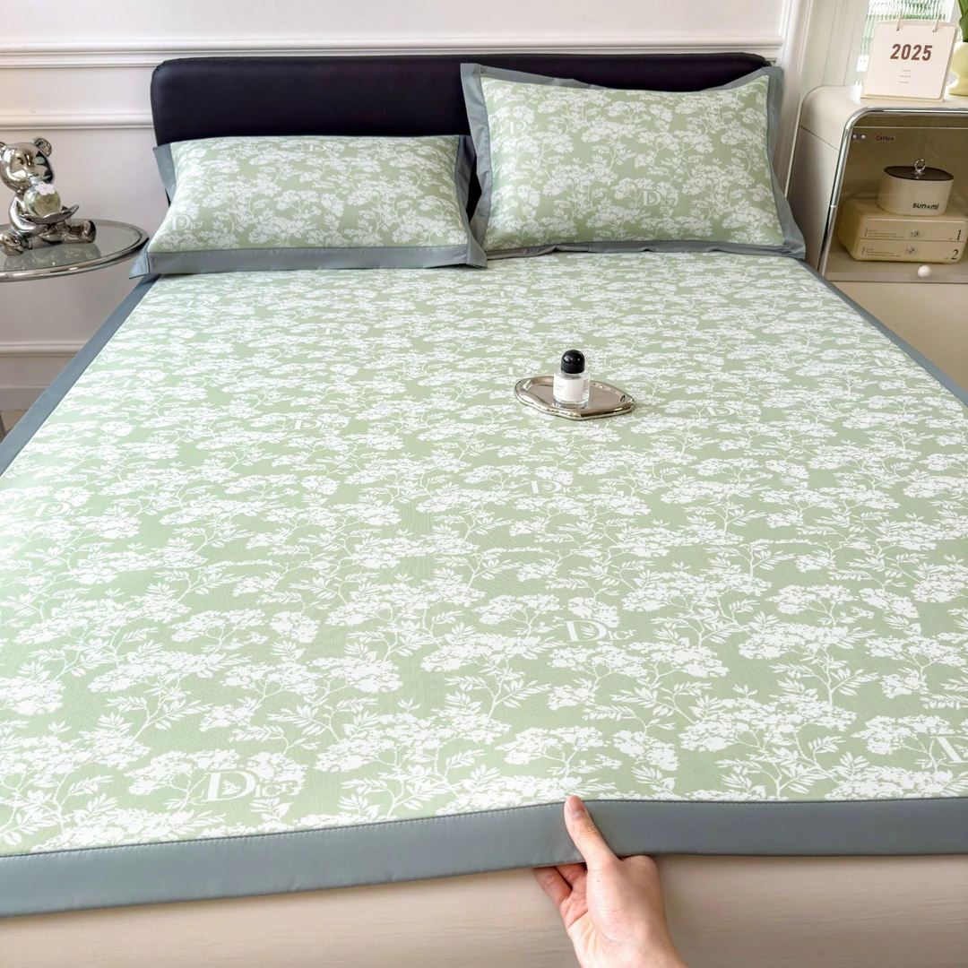 新款冰丝凉席单双人席夏季空调席学生宿舍软席子可折叠藤席三件套