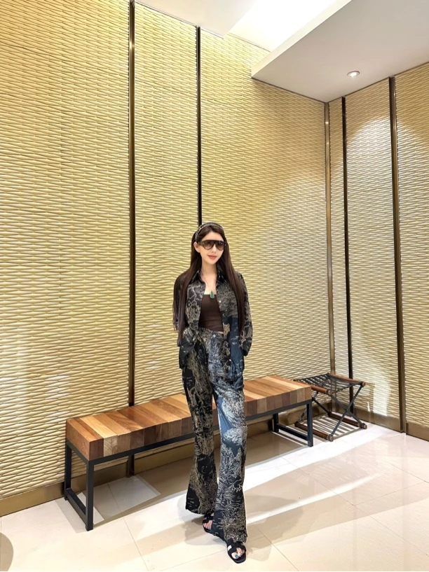 【粥粥高级定制】艺术浮雕纹贵气撞色气质宽松套装