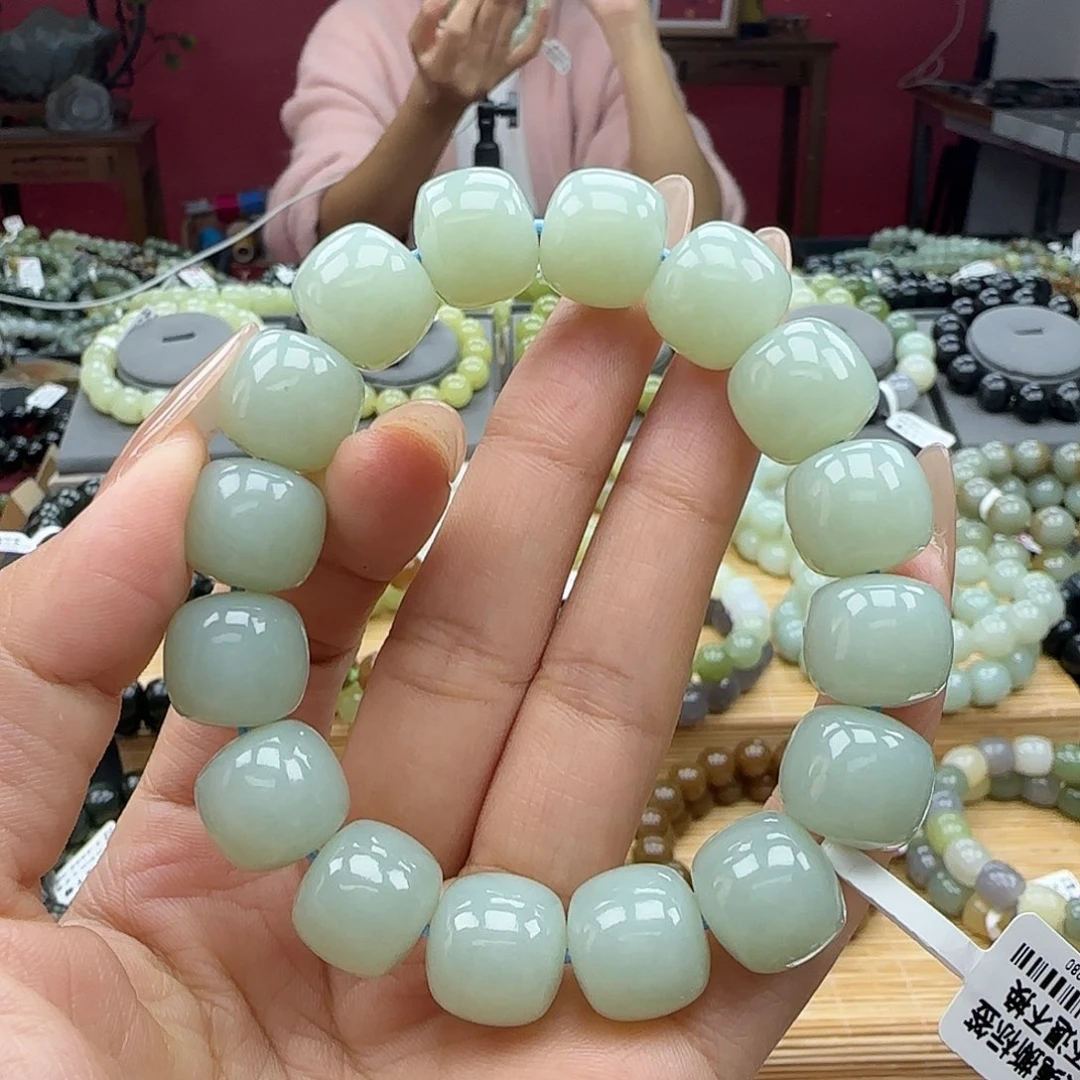 和田玉未镶嵌手串