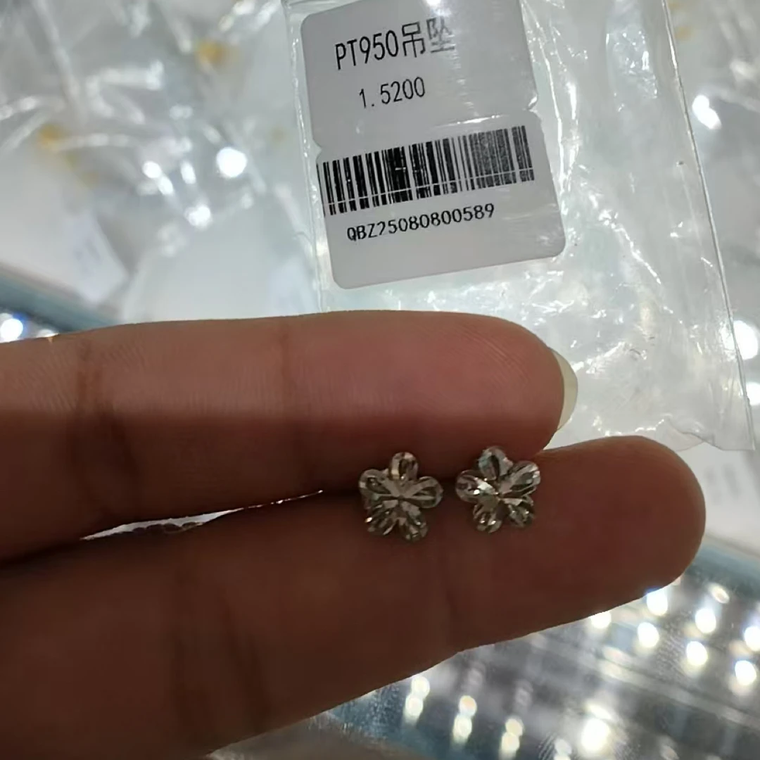 Pt950耳饰（支持七天无理由）