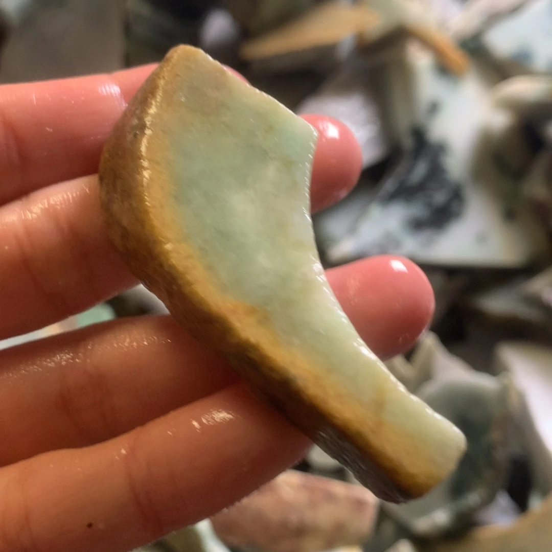 翡翠颈饰未镶嵌缅甸翡翠