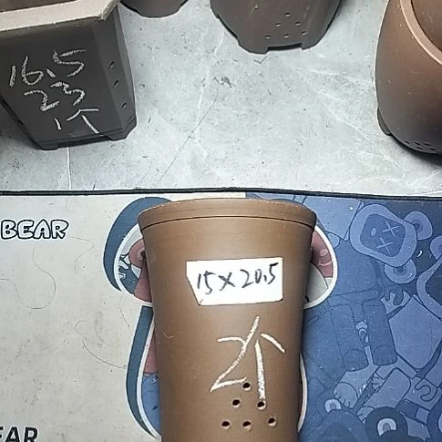 新品两个花盆微瑕