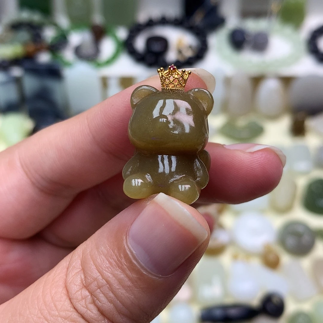 和田玉18K金镶嵌颈饰