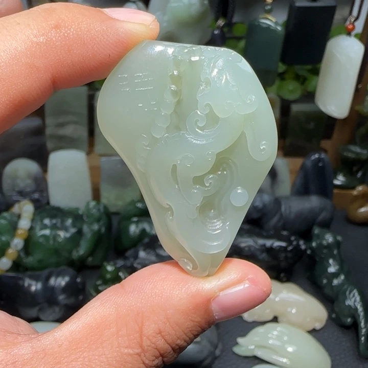 和田玉未镶嵌挂件