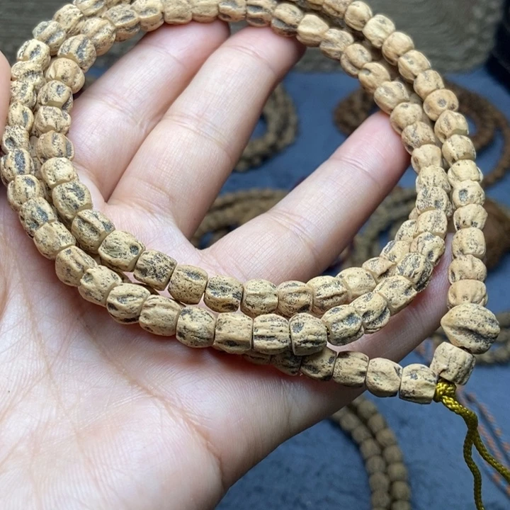 【闪购商品】吊坠柏香籽/百香籽