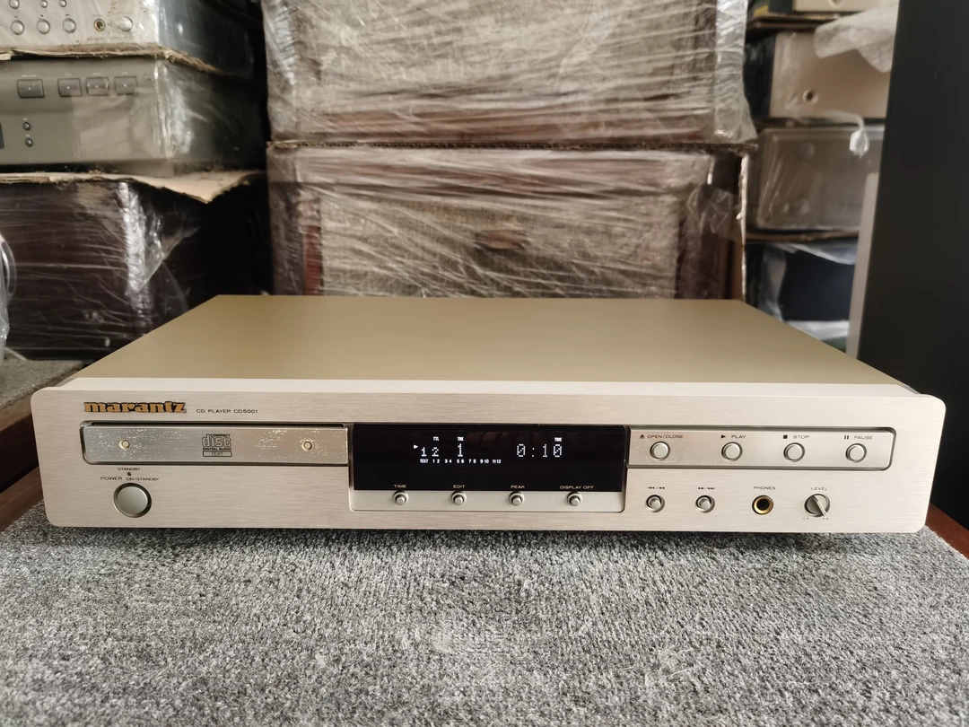 马兰士CD机5001，使用220伏，不包邮，不支持七天无理由退换