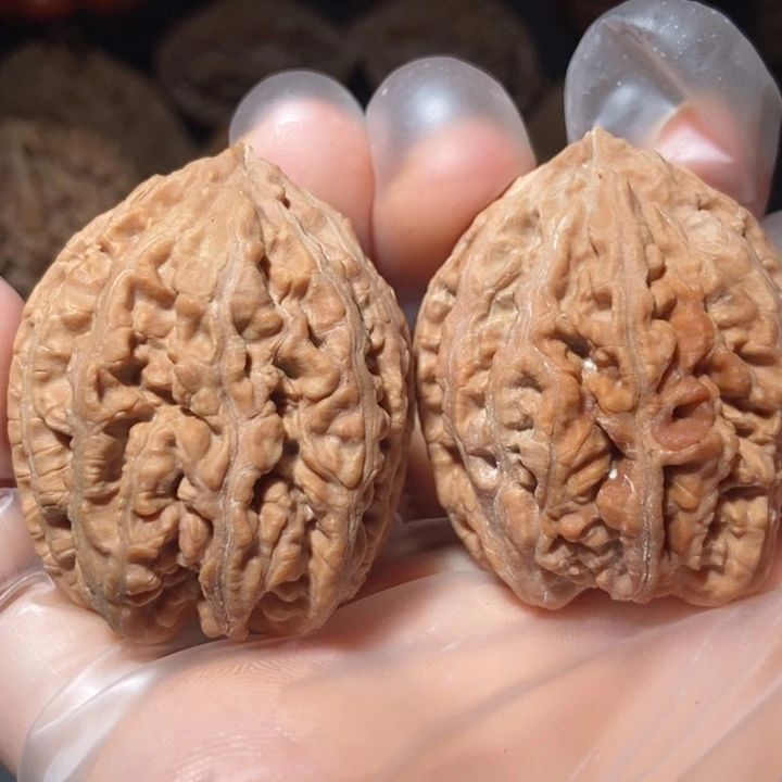 文玩核桃把件东北楸子小雪13