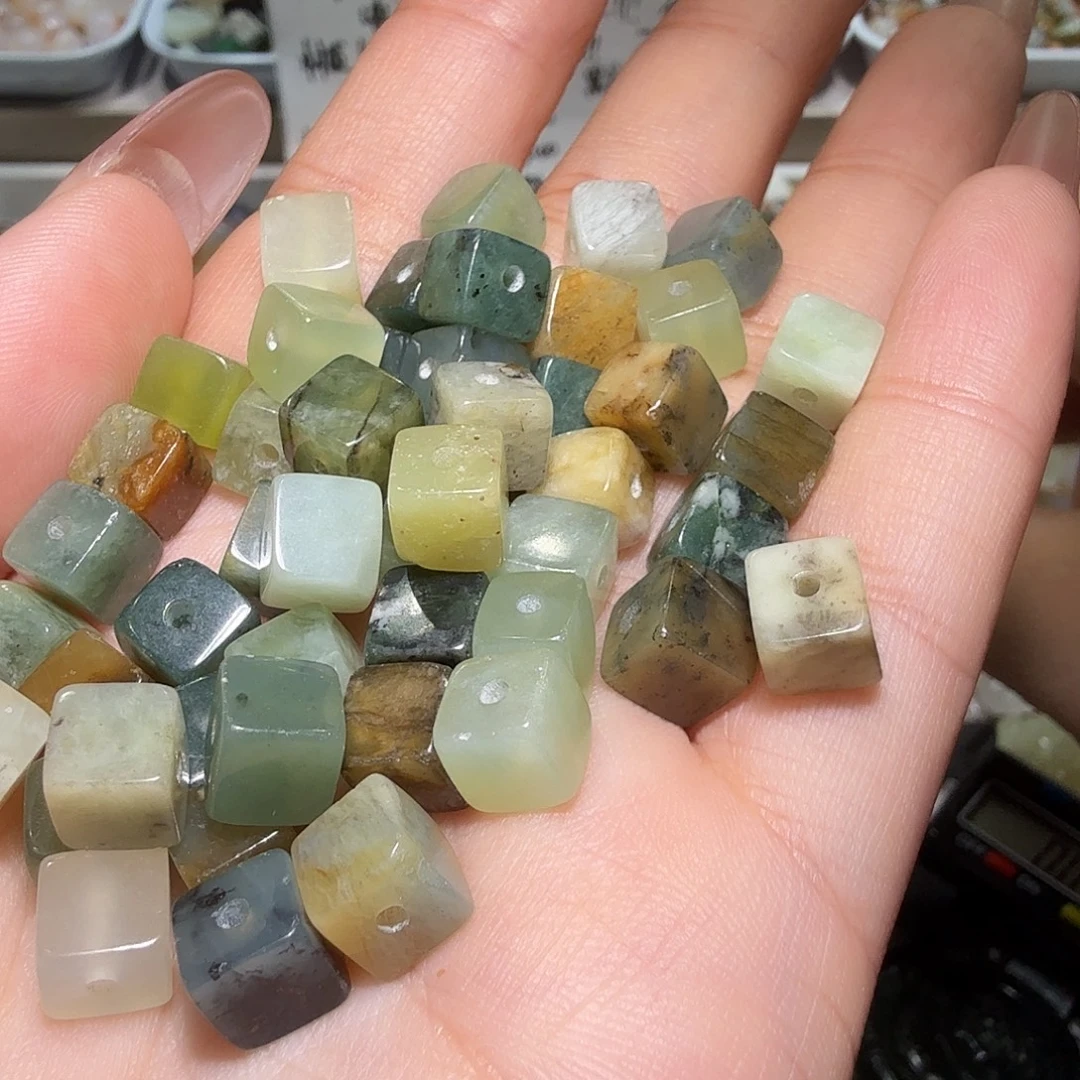 和田玉未镶嵌珠宝奇石