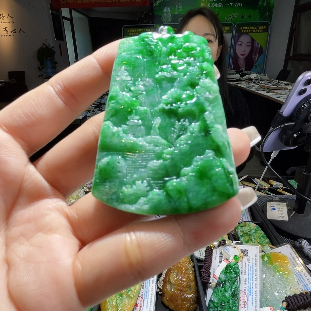 颈饰未镶嵌翡翠一