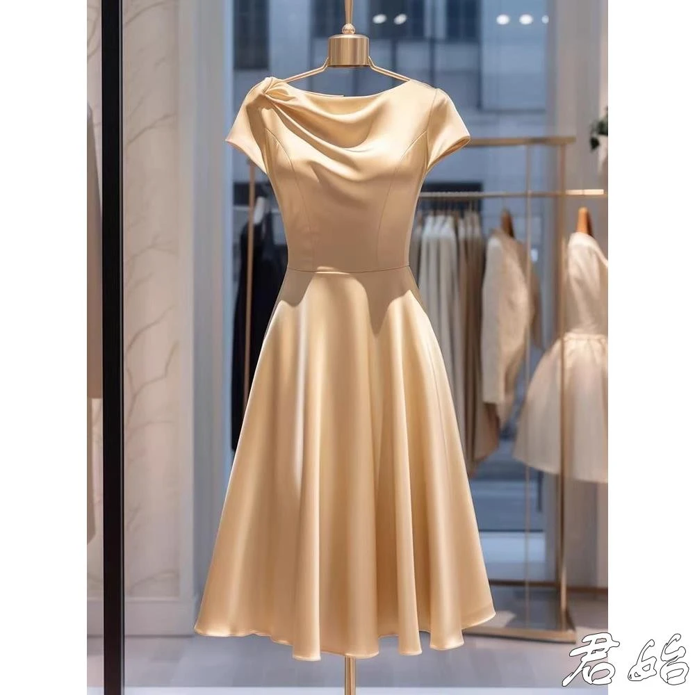 轻奢缎面垂坠感修身短袖连衣裙气质时尚高级感显瘦礼服连衣裙夏季