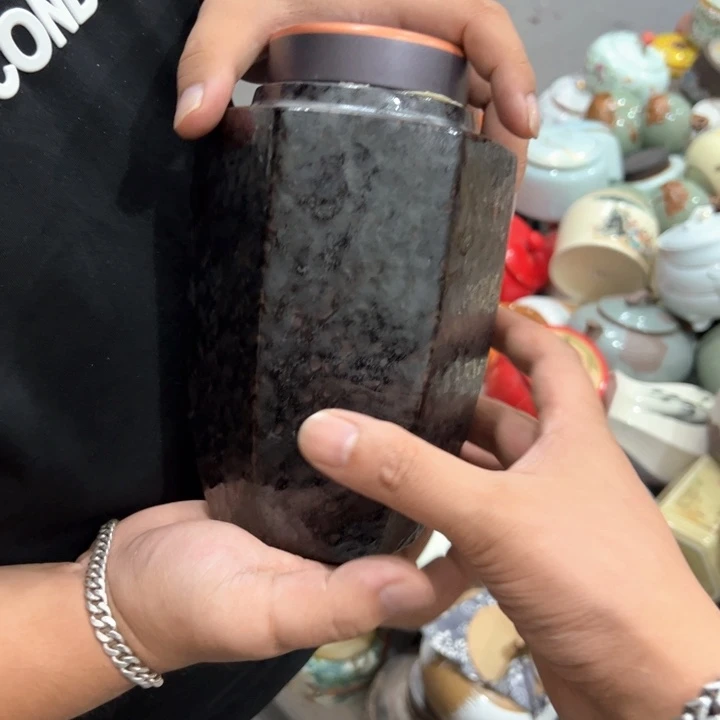 瑕疵福利品陶瓷茶叶罐介意勿拍