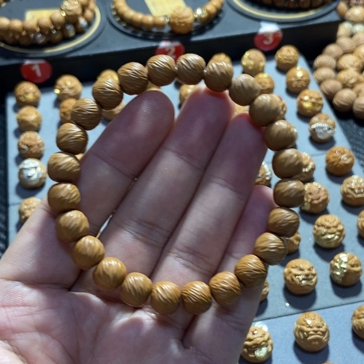 把件猴头核桃云锦