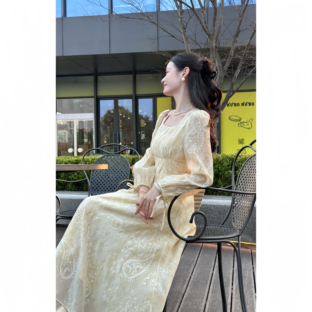 【WY】奶油春天   - 春季爆款法式甜美气质感长袖方领连衣裙