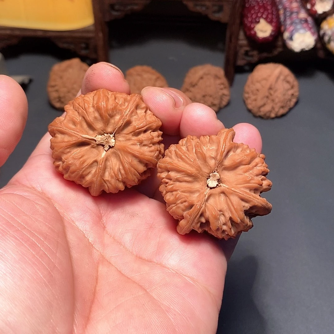 吊坠文玩核桃44尺，全品平谷凹底丁字三棱