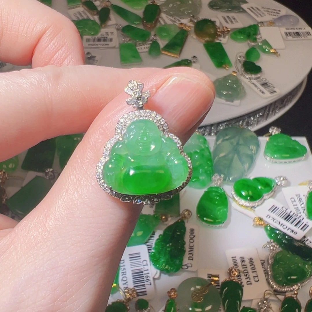 翡翠18K金镶嵌颈饰