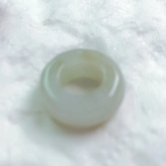 翡翠颈饰未镶嵌心***?吊坠