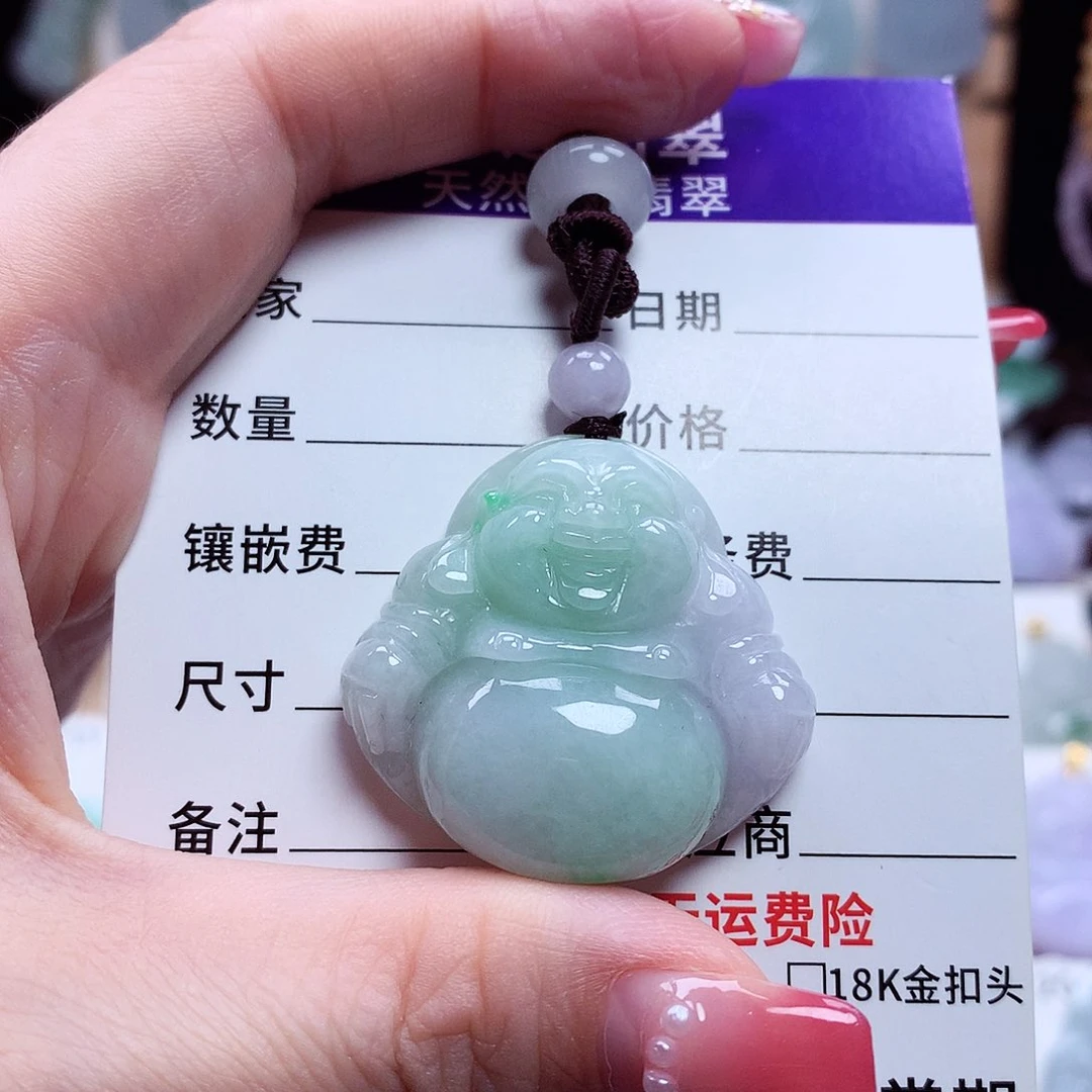 翡翠未镶嵌颈饰佛公