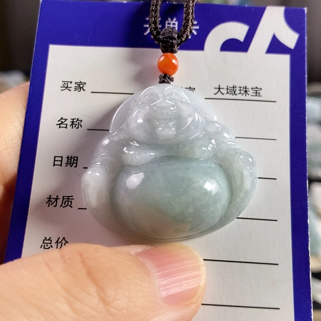 翡翠未镶嵌颈饰佛公