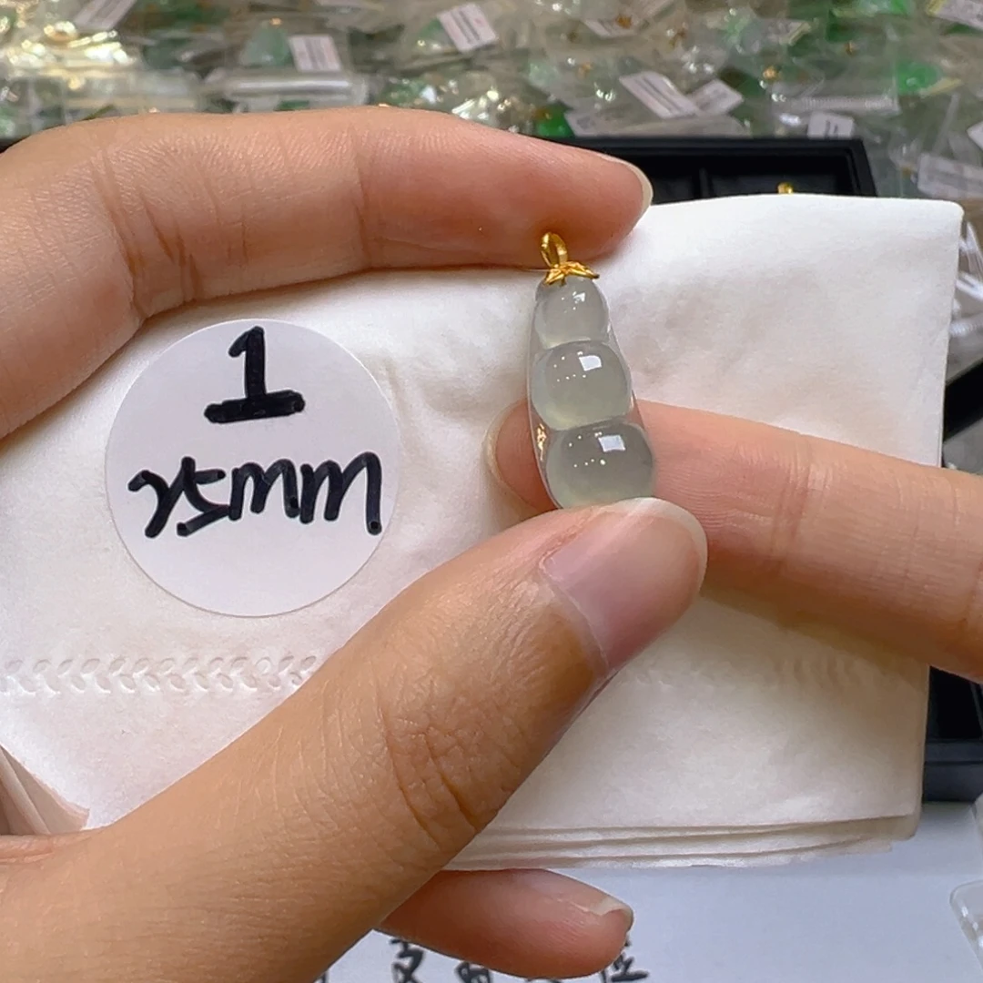 吊坠(不含链)18K金镶嵌翡翠