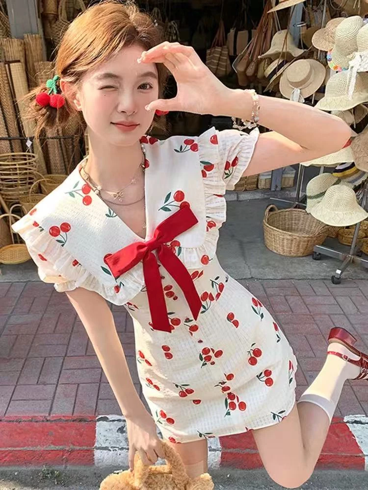 C15-2杏色“樱桃”连衣裙（61372）