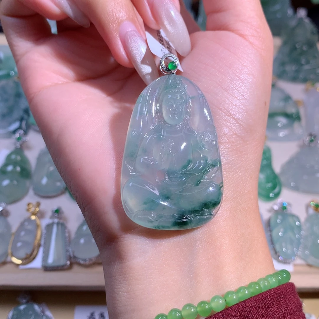 翡翠吊坠(不含链)18K金镶嵌