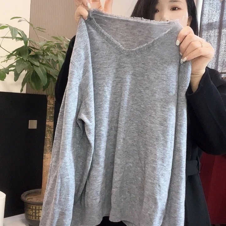 精纺睫毛边灰色打底衫孤品
