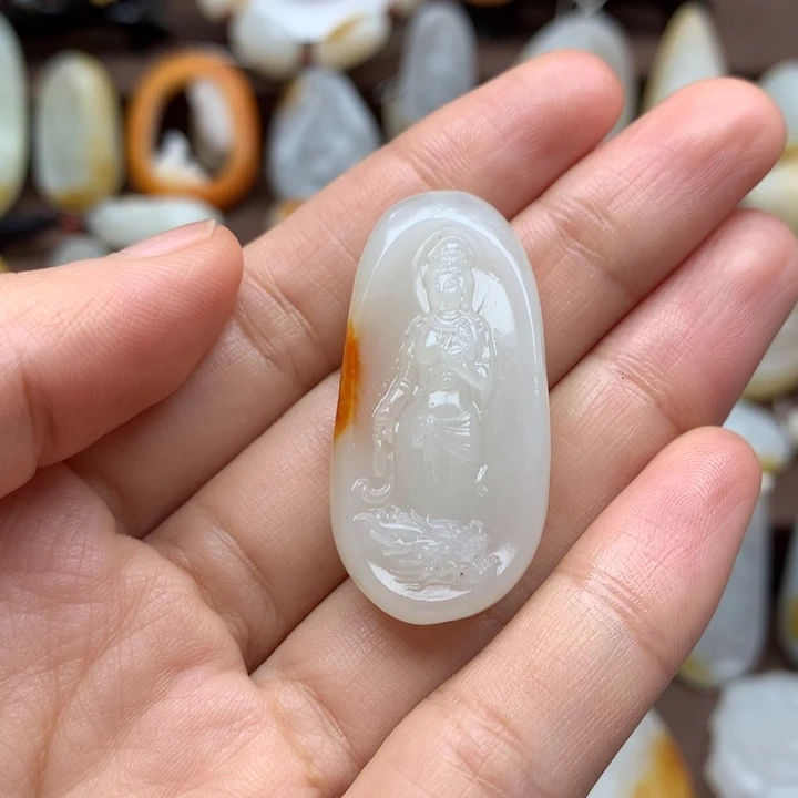 和田玉未镶嵌颈饰