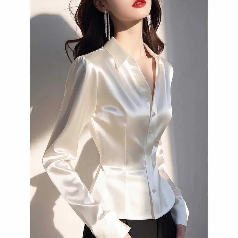 2025春季新款洋气独特别致漂亮v领小众白色醋酸缎面掐腰衬衫女装